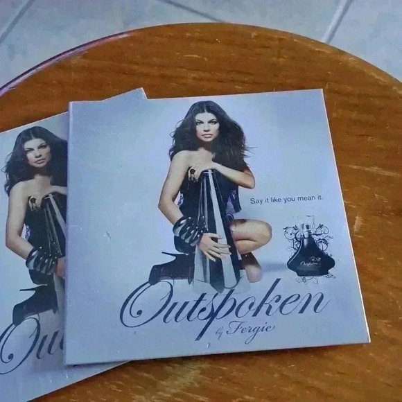 Cd OUTSPOKEN BY FERGIE - Picture 2 of 3